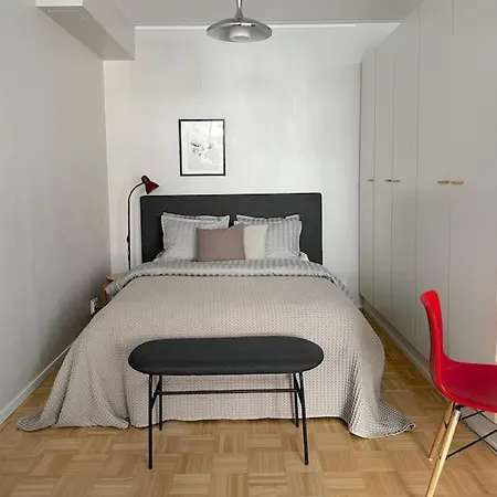 Appartement City Studio With Patio, Free Parking & Sauna! *