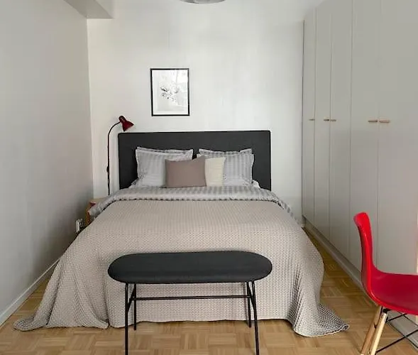 Appartement City Studio With Patio, Free Parking & Sauna! *