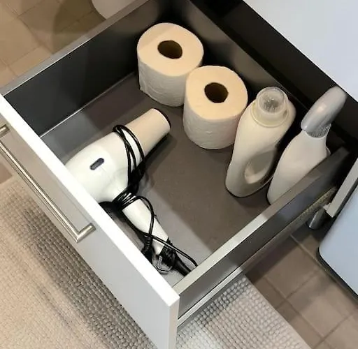 City Studio With Patio, Free Parking & Sauna! Appartement