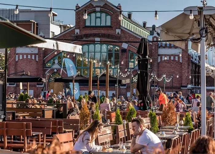 City Studio With Patio, Free Parking & Sauna! *