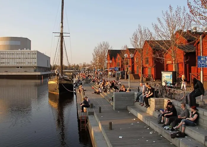 Appartement City Studio With Patio, Free Parking & Sauna! Oulu